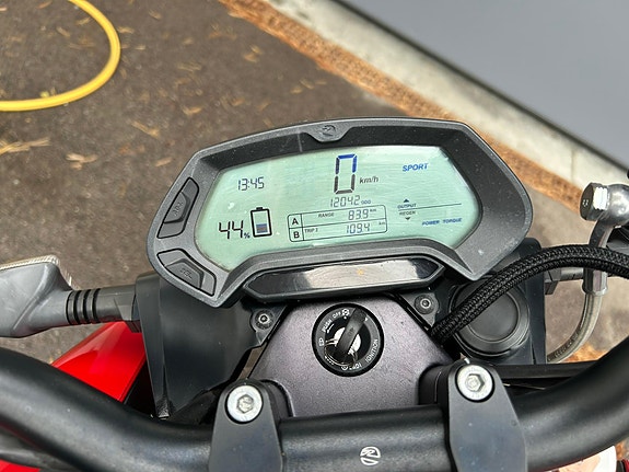 Zero SR 2 of 7