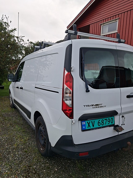 Ford Transit Connect 8 of 12