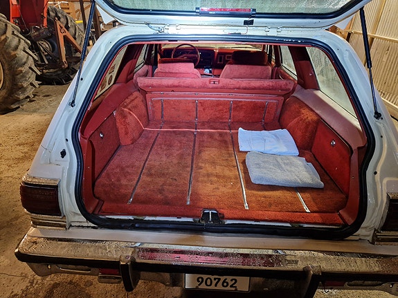 Dodge Le Baron 12 of 19