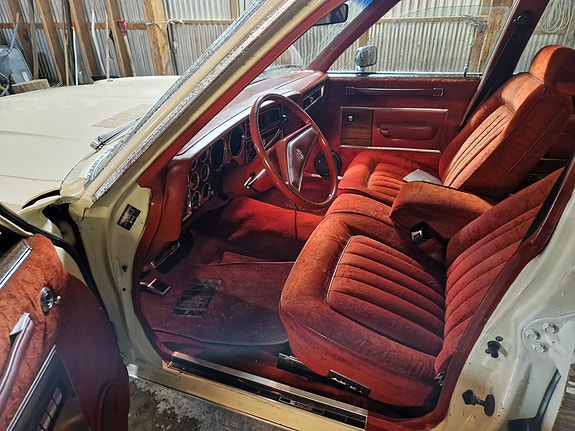 Dodge Le Baron 10 of 19