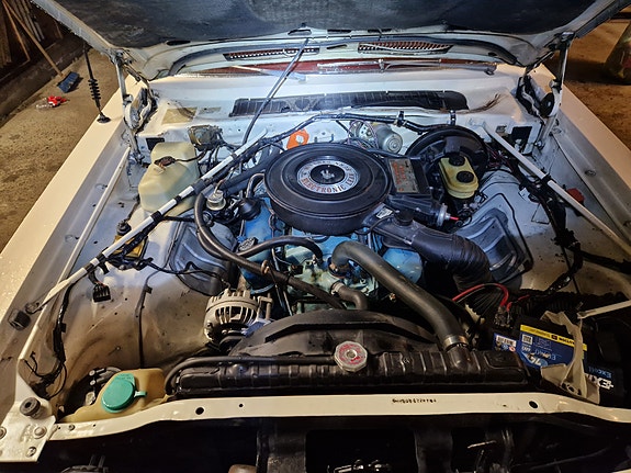 Dodge Le Baron 17 of 19