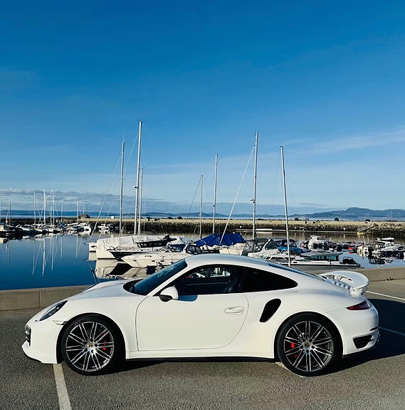 Porsche 911 Turbo 6 of 30