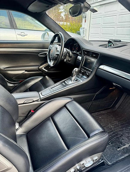Porsche 911 Turbo 13 of 30