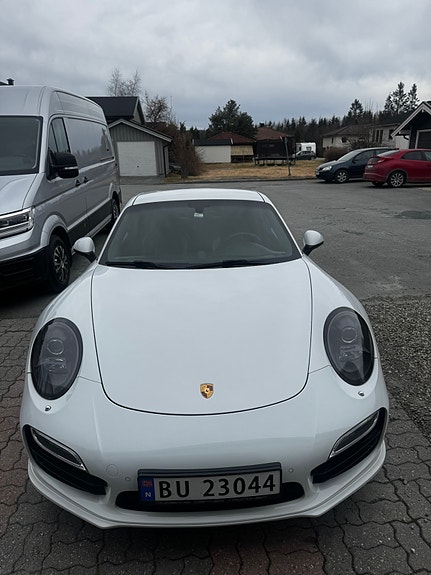 Porsche 911 Turbo 29 of 30