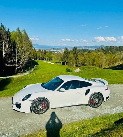 Porsche 911 Turbo 21 of 30