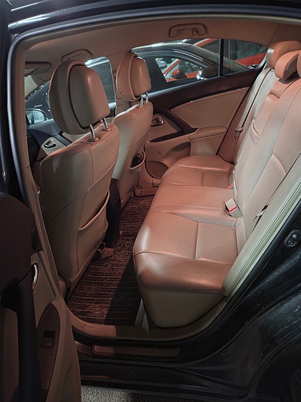 Toyota Avensis 13 of 17