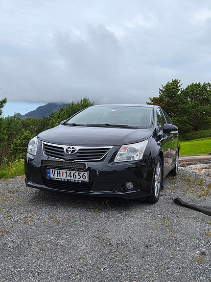 Toyota Avensis 12 of 17