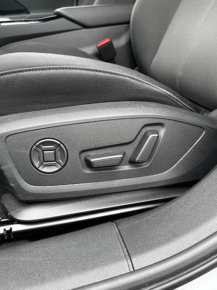 Audi A6 e-tron 9 of 30