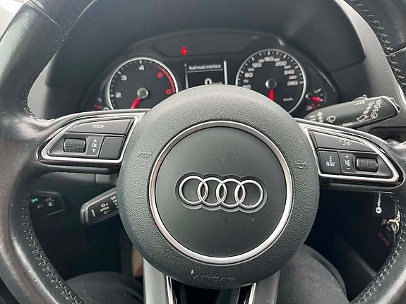 Audi Q5 12 of 16