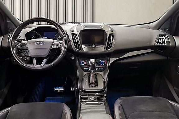 Ford Kuga 8 of 30
