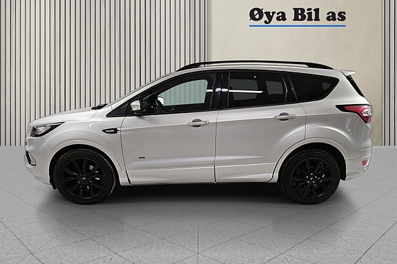 Ford Kuga 4 of 30