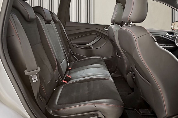 Ford Kuga 13 of 30
