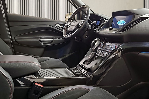 Ford Kuga 10 of 30