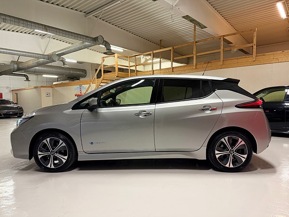 Nissan Leaf 7 of 30