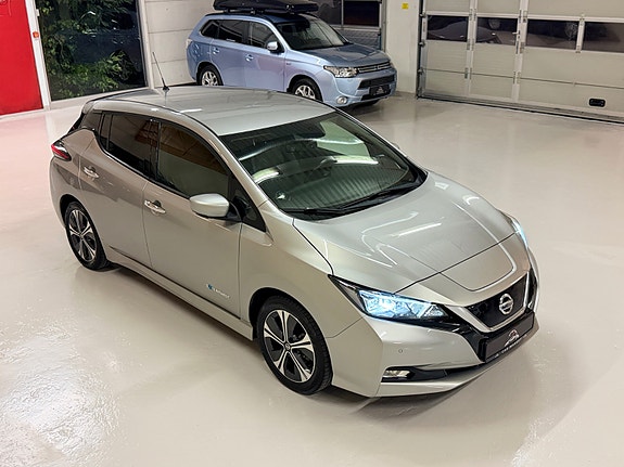 Nissan Leaf 10 of 30