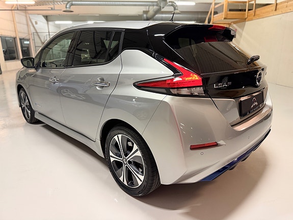 Nissan Leaf 6 of 30