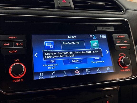 Nissan Leaf 24 of 30