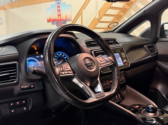 Nissan Leaf 15 of 30