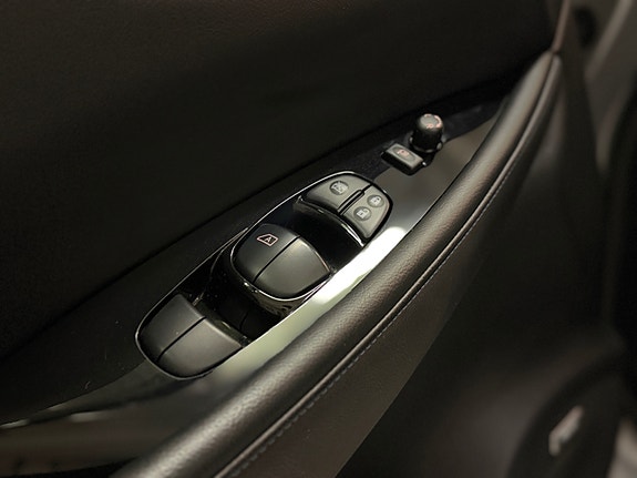 Nissan Leaf 27 of 30