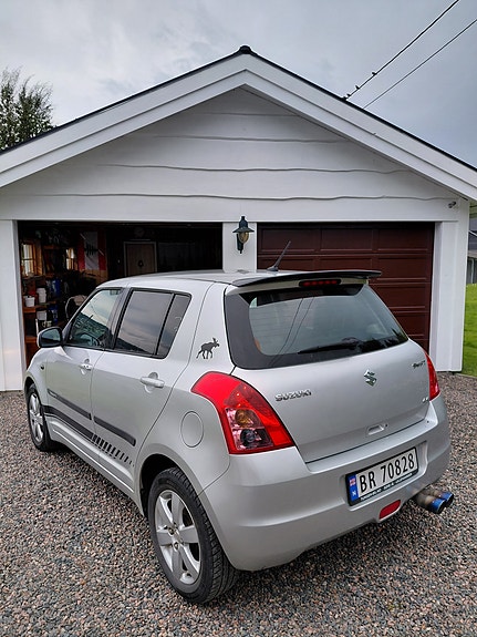 Suzuki Swift 2 of 12