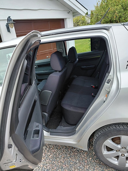Suzuki Swift 6 of 12