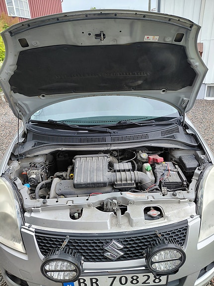 Suzuki Swift 11 of 12