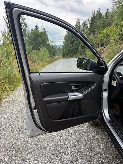 Volvo XC90 30 of 30