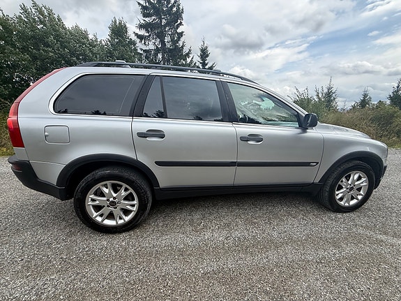 Volvo XC90 15 of 30