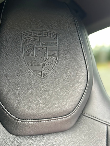 Porsche Taycan 4 27 of 30