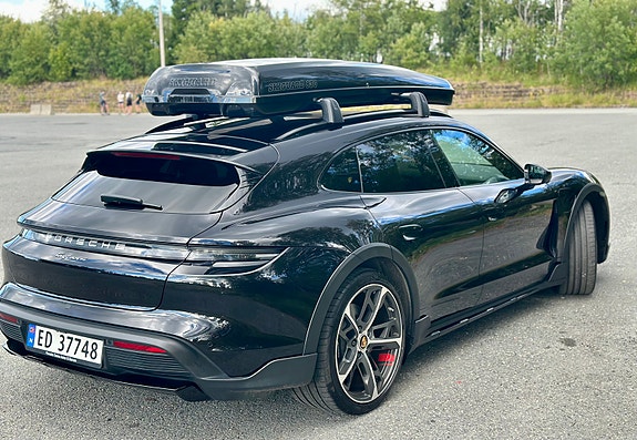 Porsche Taycan 4 11 of 30