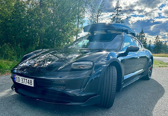 Porsche Taycan 4 13 of 30
