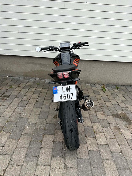 KTM 125 Duke 11 of 18