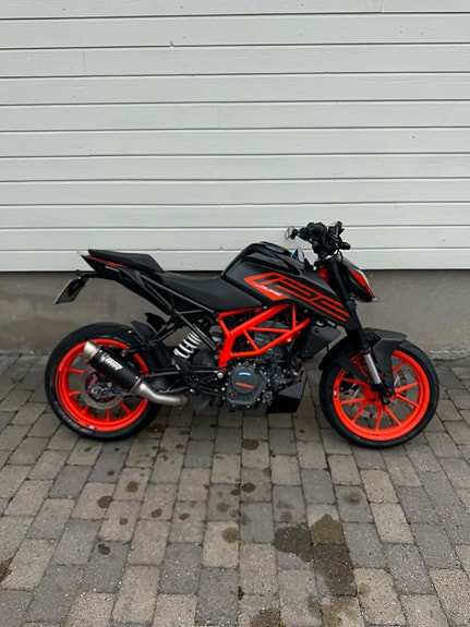 KTM 125 Duke 4 of 18