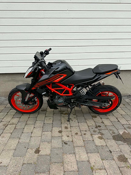 KTM 125 Duke 8 of 18