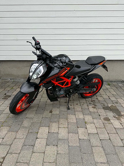 KTM 125 Duke 6 of 18
