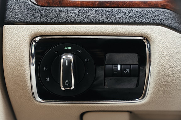 Skoda Superb 28 of 30