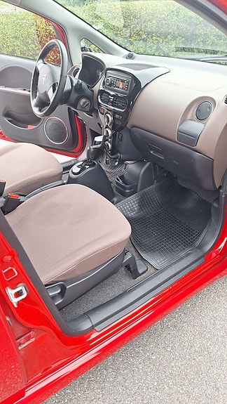 Citroen C-Zero 9 of 15