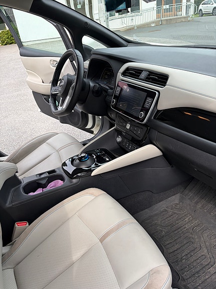 Nissan Leaf 19 of 20
