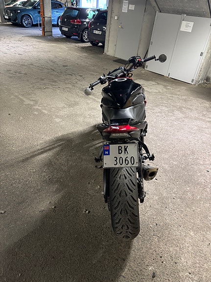 Suzuki GSX-S 1000 5 of 8