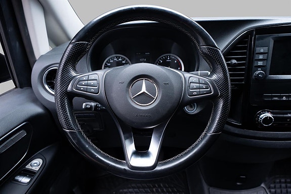 Mercedes-Benz Vito 119 18 of 30
