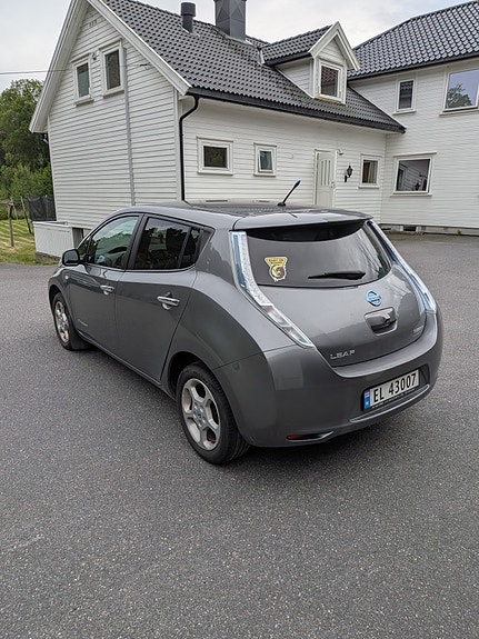 Nissan Leaf 9 of 9