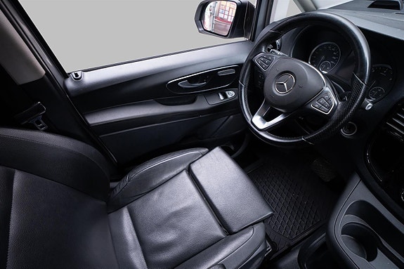 Mercedes-Benz Vito 119 29 of 30