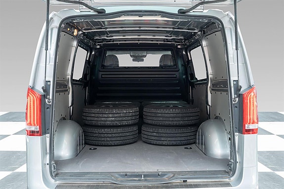 Mercedes-Benz Vito 119 18 of 30