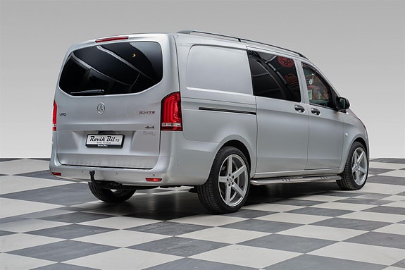Mercedes-Benz Vito 119 9 of 30