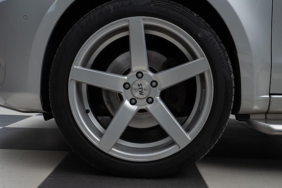 Mercedes-Benz Vito 119 17 of 30