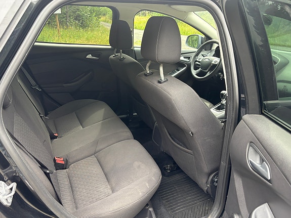 Ford Focus 16 of 24