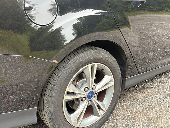 Ford Focus 8 of 24