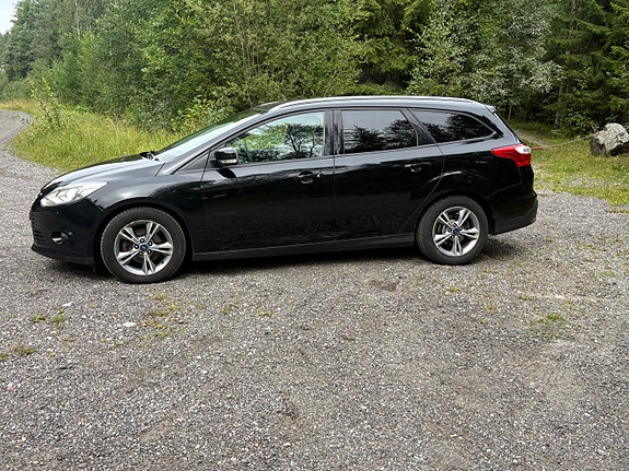 Ford Focus 2 of 24