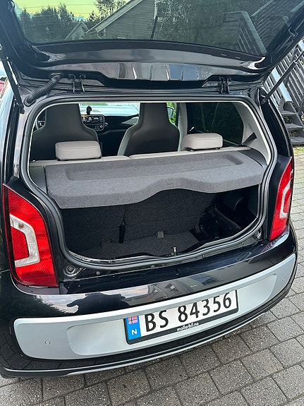Volkswagen UP! 10 of 27