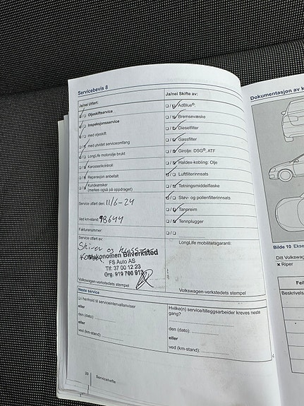 Volkswagen UP! 26 of 27